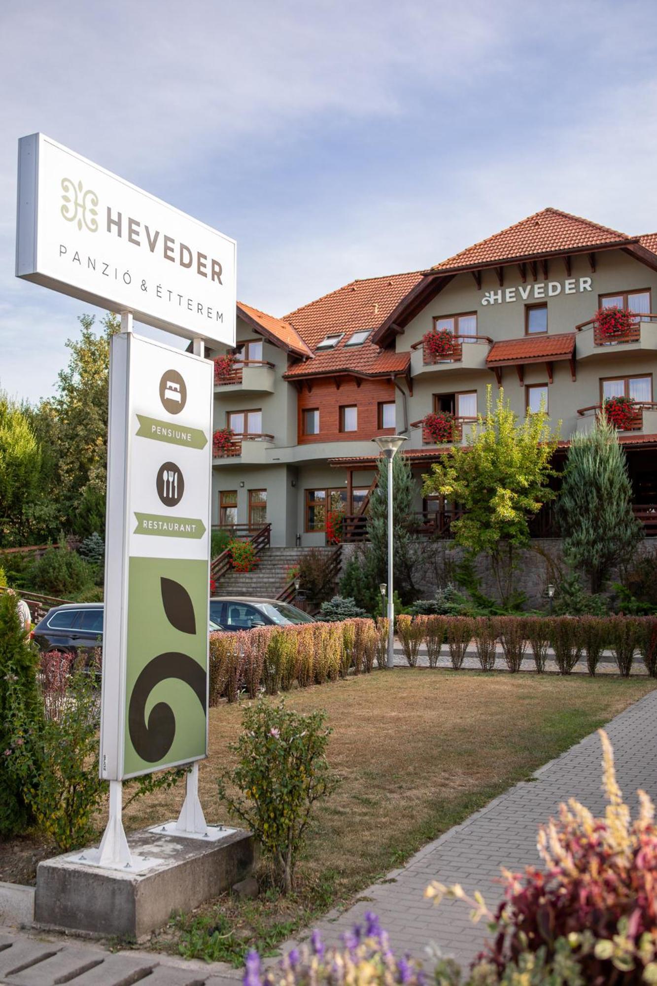 Pensiunea Heveder Praid Exterior foto