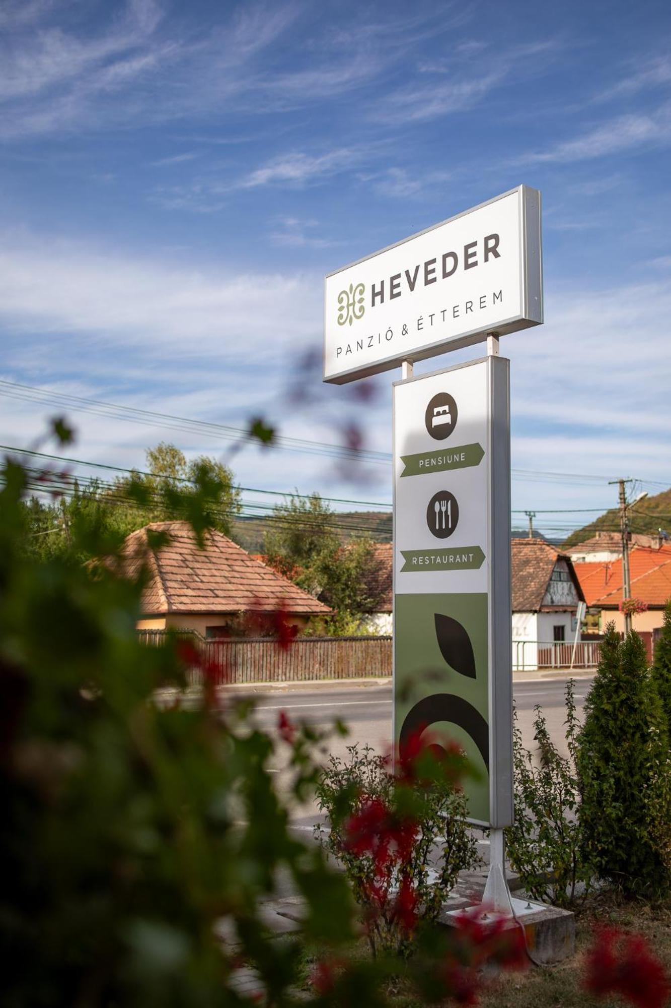Pensiunea Heveder Praid Exterior foto
